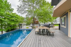 Renovated Lake House w/Pool- Walk to Shady Gators - Image 5