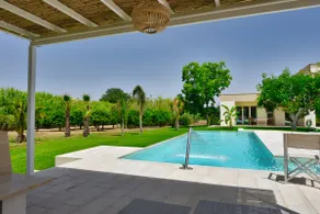 Wonderful Villa with large Swimming Pool & Garden - Image 3