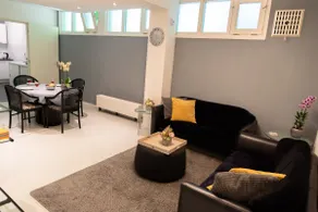 Spacious and luxurious apartment centrally located in NL - Image 4