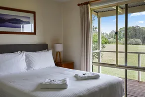 Mystery Bay Cottages - Image 2