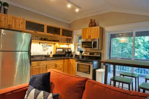2Bd/1Ba or +1Bd/1Ba stream/waterfall , downtown - Image 3