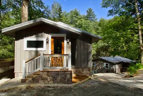 2Bd/1Ba or +1Bd/1Ba stream/waterfall , downtown - Image 4