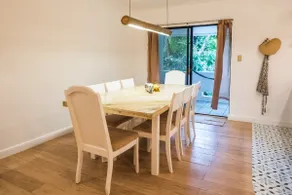 Hillside Nest: Breakfast, Pet-Friendly, Disney+! - Image 4