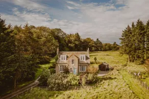 Rural Magic: Home on Vast Private Seaside Estate - Image 4
