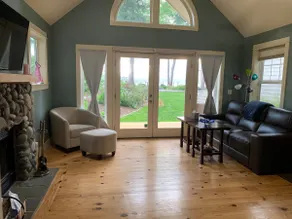 Hood Canal Guesthouse Cottage - Image 4
