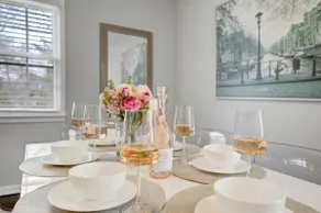 Perfect 2 BR Condo in Princeton w Parking - Image 3