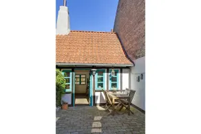 Kisbyes House half-timbered house from 1727 - Image 4