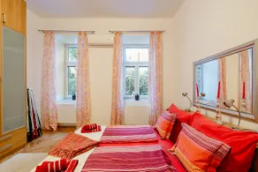 City Centre with Garden - Apt. 11 - Image 3