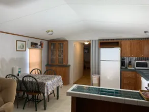 Clean Spacious 3BR Near NASA & Kemah | Great Value - Image 4