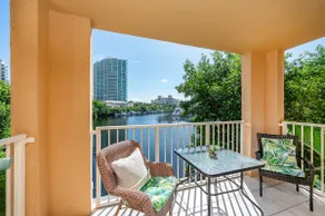 3 rooms with sea view – Yacht Club Aventura - Image 2