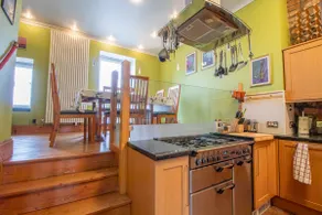 Hamilton, nr Train Station - Comfy Home 2.5 bathrm - Image 4