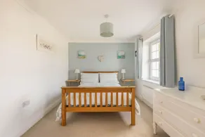 The Beach House, 5 min flat walk to town/beach - Image 3