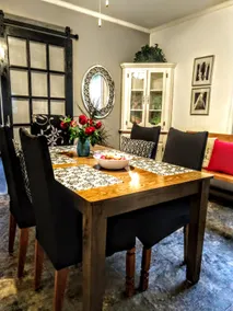 Riverside Farmhouse Downtown (4 BEDS) - Image 2