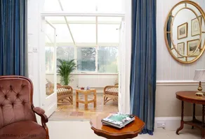 Stunning large Norfolk Manor with garden sleeps 21 - Image 4
