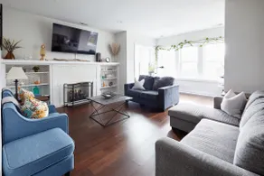 Newly Renovated, Spacious 2BR in Andersonville - Image 2