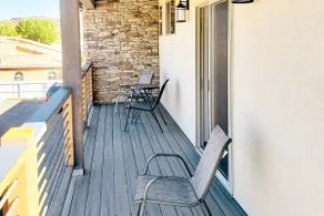 Spacious Townhome - Minutes from Downtown! - Image 5