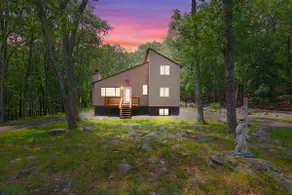 Summer Escape•Pool•Jacuzzi•Game Room•King Bed•Fire - Image 2