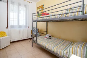 Regarda - appartement L'Archetto with private garden, WiFi, pool - Image 5