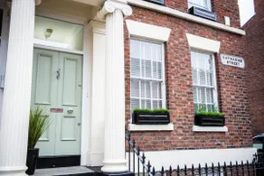 Sleeps 30 £100 pppn Extra guests pro-rata - Image 2