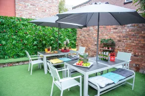 Sleeps 30 £100 pppn Extra guests pro-rata - Image 3