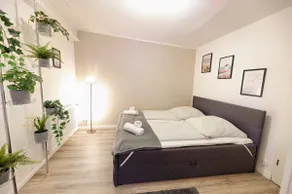 100 m² apartment for 12 people – Schanze & Kiez - Image 3