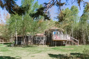 Ruby's Riverfront Cottage - Image 3
