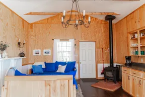 Ruby's Riverfront Cottage - Image 4