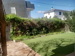 Chalet with garden in Soto del Real (10 pax) - Image 2