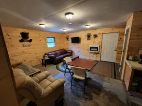 Rustic Cabin with Plenty of parking - Image 2