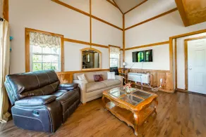 Rocky Top Retreat - Image 5