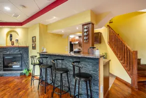 Marius Place. Private Guest Suite - Image 5