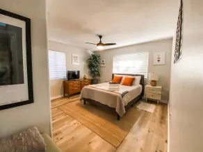 Close to UF/Stadium & Downtown, Pets welcome! - Image 3