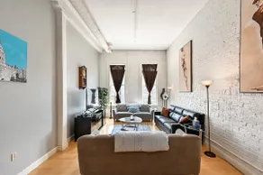 Downtown MKE Vibes • Roomy Stay + Cool Perks - Image 3