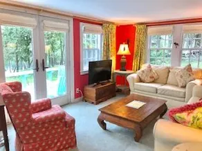 Bungalhigh with Swimming Cove - Image 5