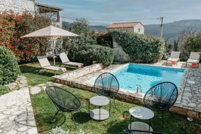 4 bedroom house + pool in the heart of vineyards - Image 2