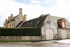 Deluxe Coach House at Bretforton Manor with pool - Image 4