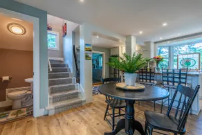 Tucked Away, cozy space and an easy walk to town - Image 4