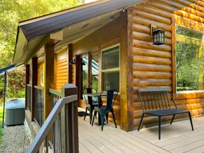 Sundance Streamside Cozy Two Bedroom Hot Tub Cabin - Image 4