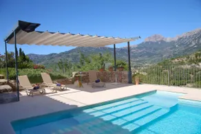 Beautiful house with pool in quiet location - Image 4