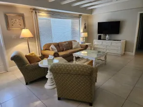 Gulfview House in Naples Bayshore Arts District - Image 3