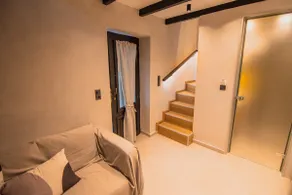 The Rooster's House - Image 5