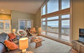 Modern Anchorage Home w/ Breathtaking View! - Image 3