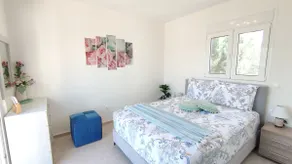 Villa with private pool just 3 minutes from the beach - Image 3