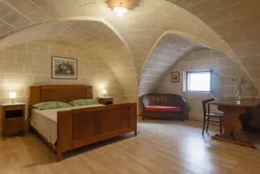 Centro Storico Matino vaulted house with Terrazzina - Image 4