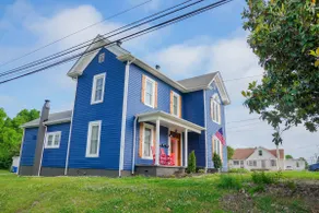 160 Yr Old Remodeled Victorian In Mooresville ”B” - Image 3