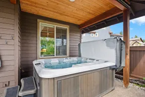 Family-Friendly Suncadia Home w/ Hot Tub - Image 5