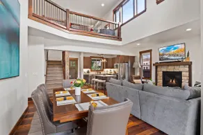 Family-Friendly Suncadia Home w/ Hot Tub - Image 2