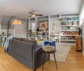 Superb Location w/EV Hk up & Walk to town & ocean - Image 2
