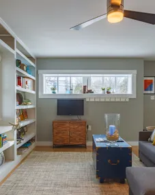 Superb Location w/EV Hk up & Walk to town & ocean - Image 5