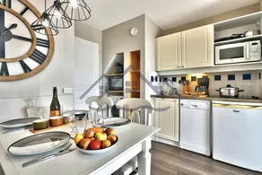 LocaLise – A22 – Sea view – pool – all within walking distance - Image 5